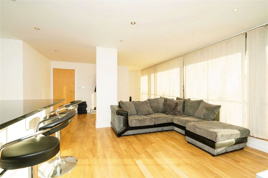 Additional image 4 of 3 bed flat for saleGeoffrey Watling Way, Norwich, Norfolk NR1
