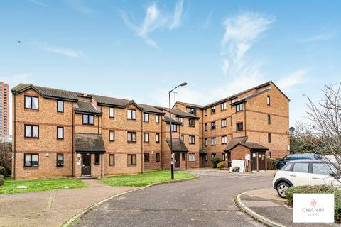 Bridge Meadows, New Cross, London SE14
