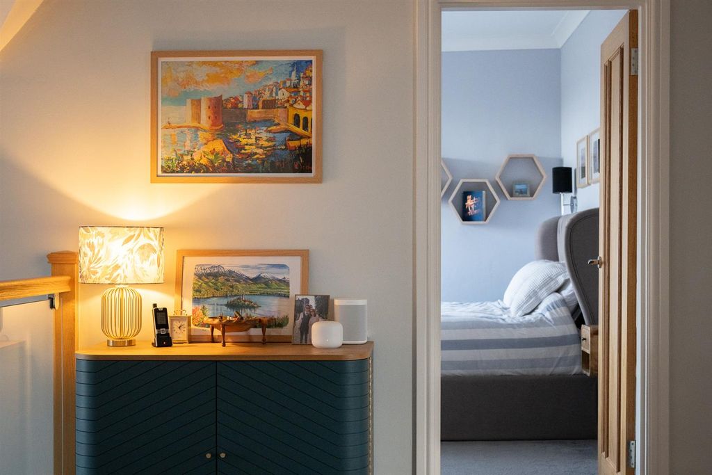 Additional image 11 of 3 bed flat for saleHomefield Road, Bromley BR1