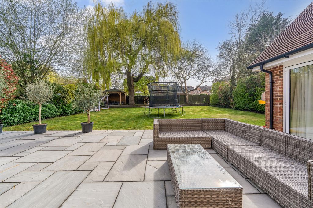 Additional image 35 of 7 bed detached house for saleTilehurst Lane, Binfield, Bracknell, Berkshire RG42