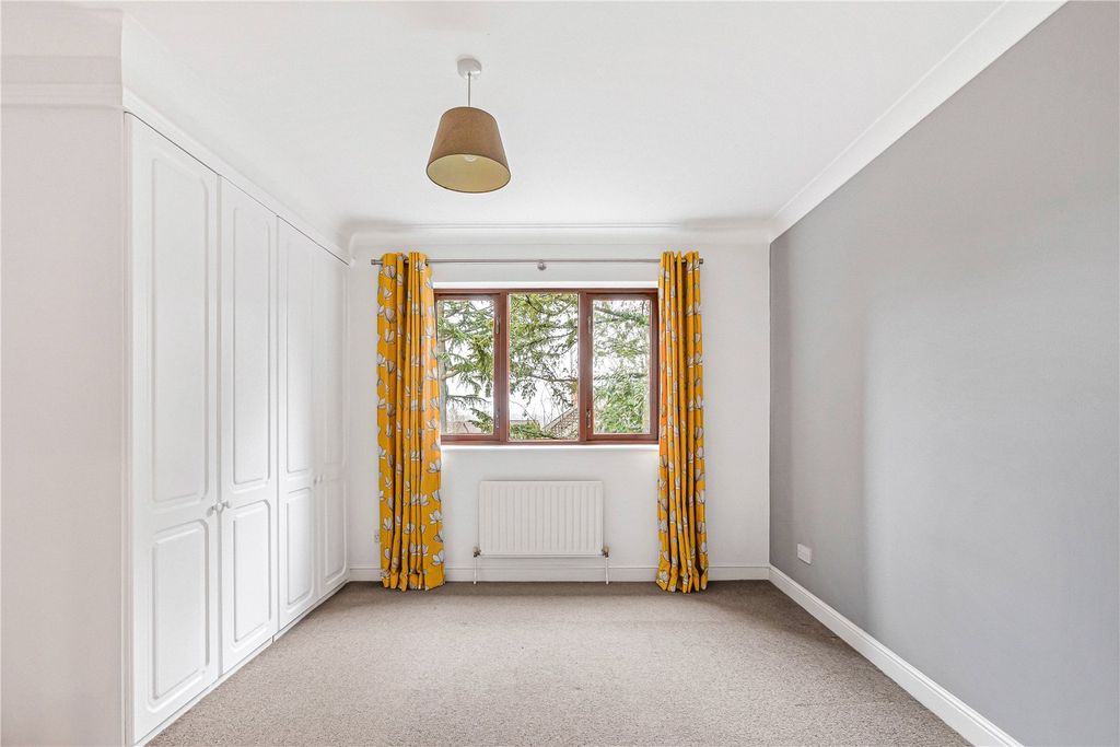 Additional image 17 of 2 bed flat for saleAllum Lane, Elstree, Borehamwood, Hertfordshire WD6