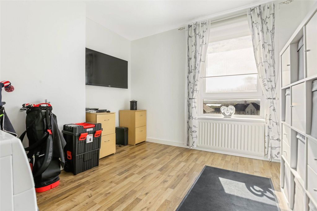 Additional image 17 of 4 bed flat for saleGartleahill, Airdrie, North Lanarkshire ML6