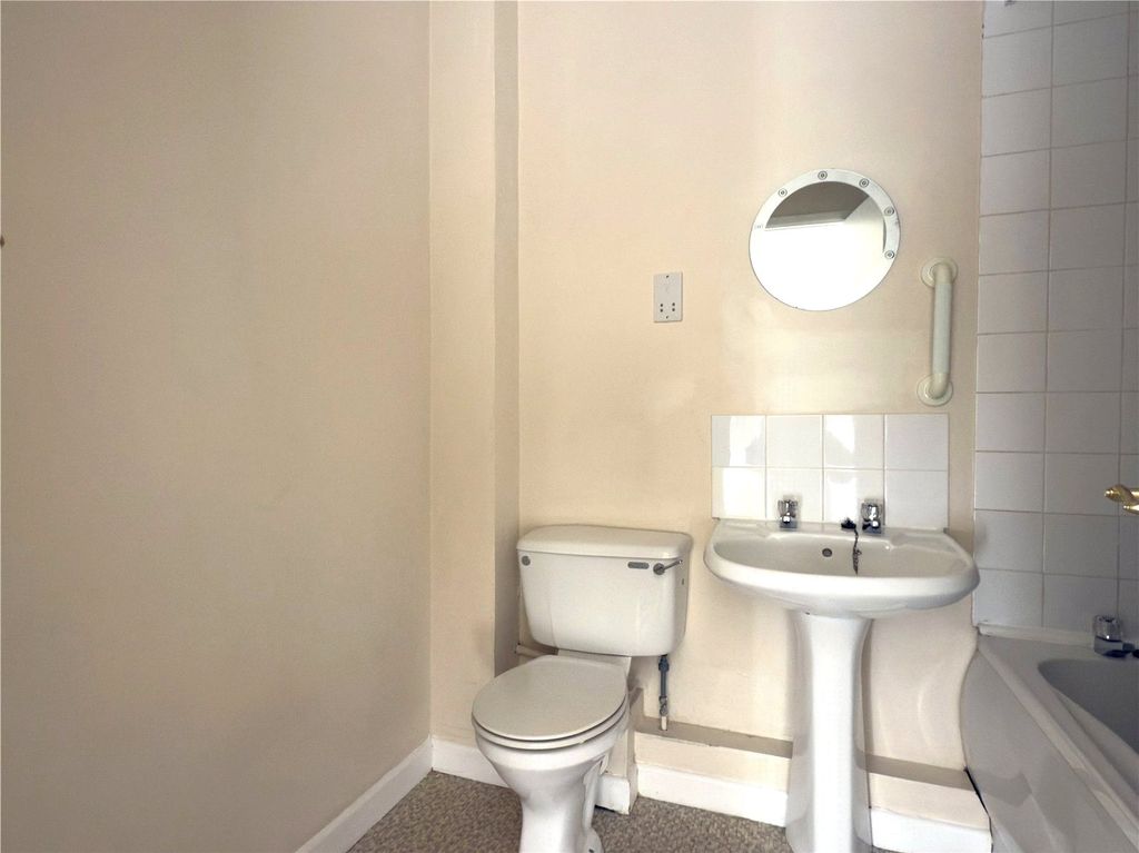 Additional image 9 of 2 bed flat for salePicton Terrace, Narberth, Pembrokeshire SA67