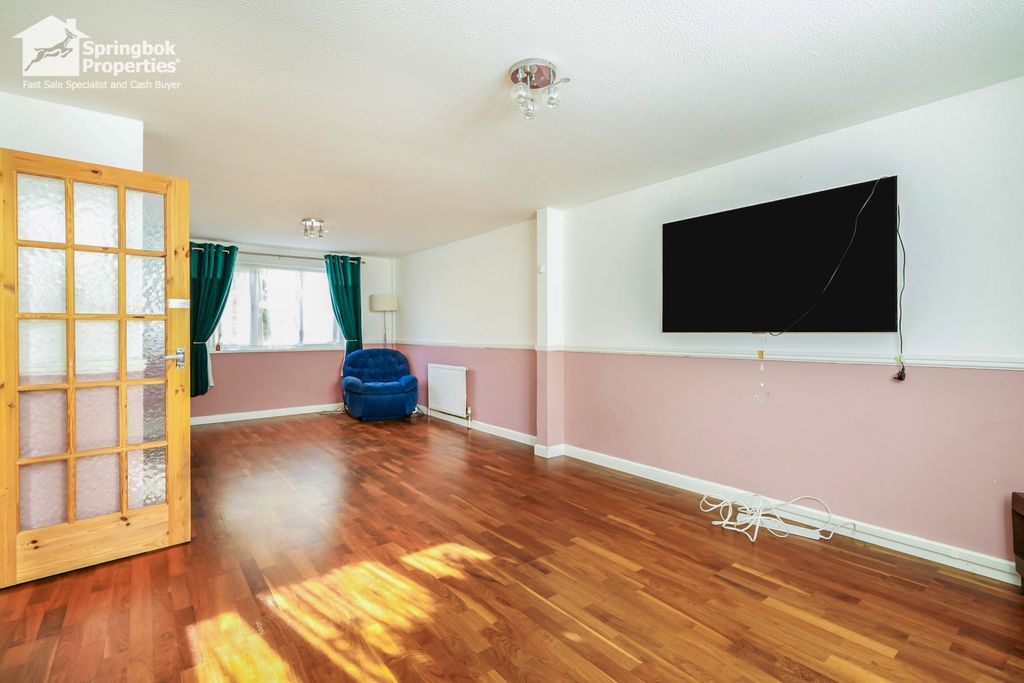 Additional image 4 of 4 bed detached house for saleTudor Way, Brackley, Northamptonshire NN13