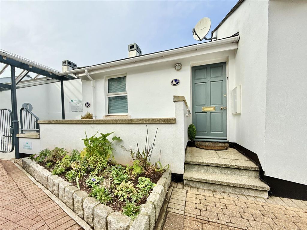 Additional image 8 of 2 bed flat for saleBerry Head Road, Brixham TQ5
