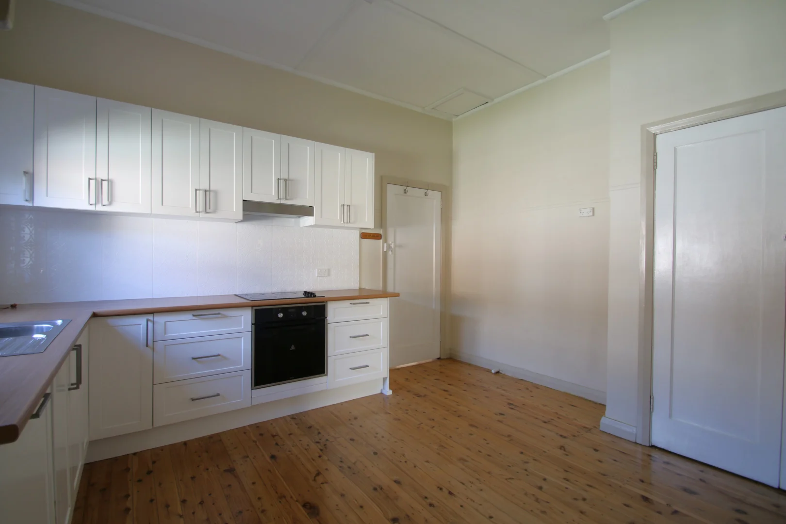 Additional image 3 of 4 Curran Street, Orange NSW 2800