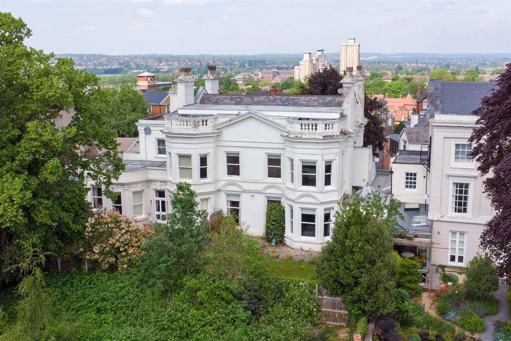 2 bed flat for saleWestern Terrace, The Park NG7