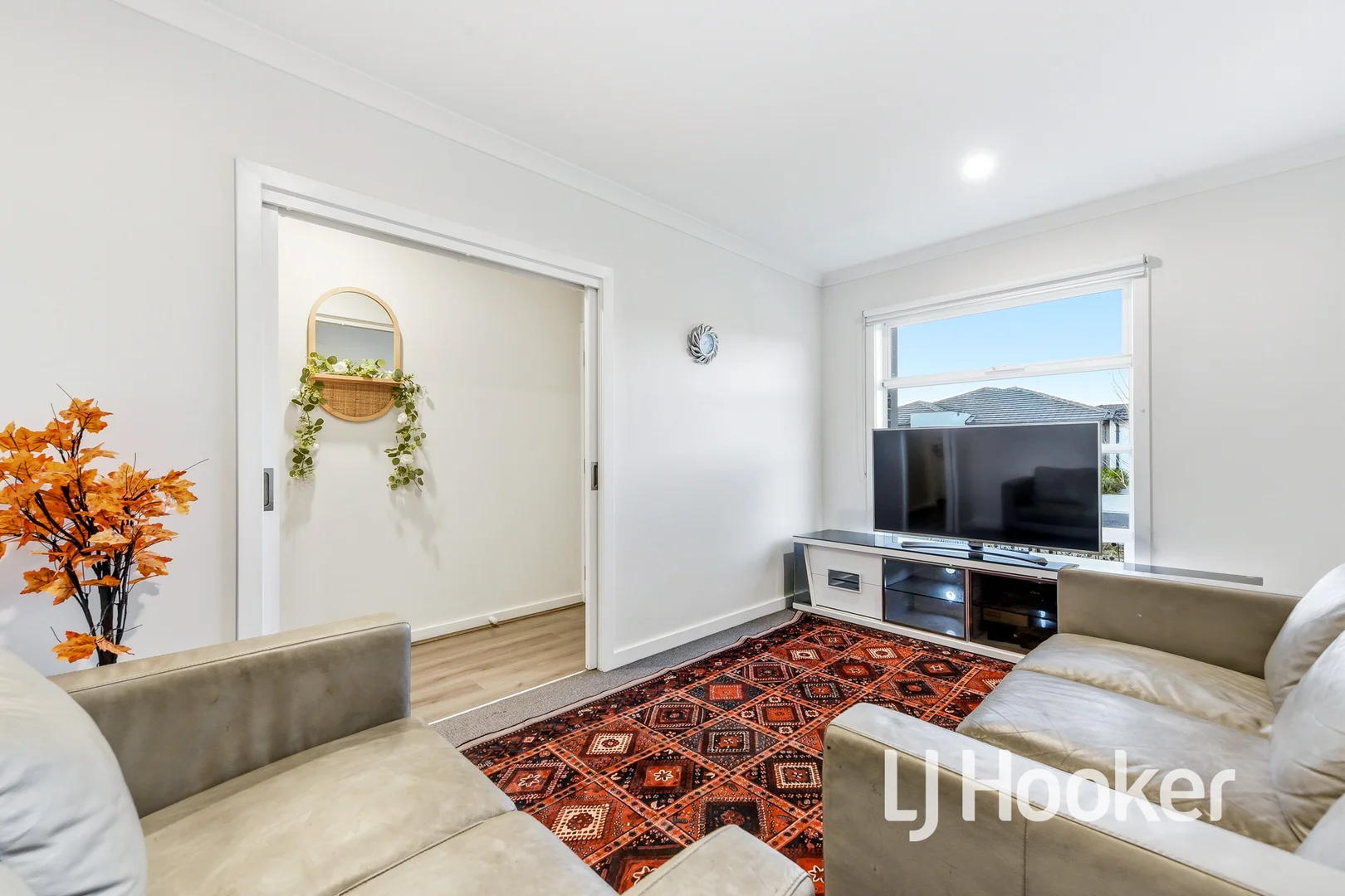 Additional image 3 of 33 Mercury Road, Cranbourne East VIC 3977