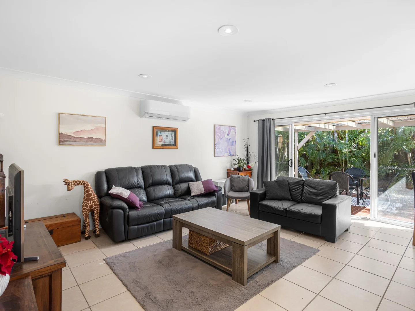 15 Nicola Way, Upper Coomera QLD 4209 photo 3