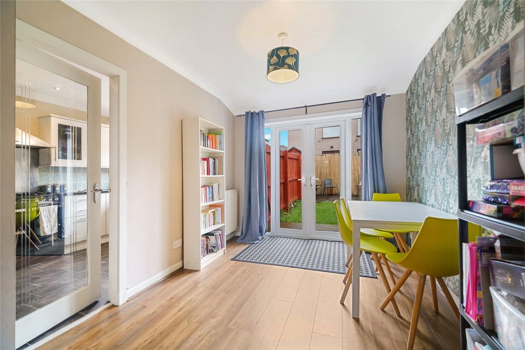 Additional image 6 of 3 bed flat for saleKingsbridge Drive, Rutherglen, Glasgow, South Lanarkshire G73