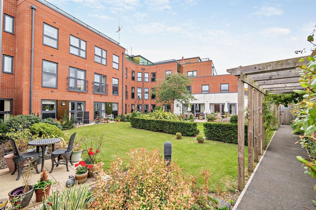 Additional image 15 of 1 bed flat for saleBlake Court, Northgate, Bridgwater TA6