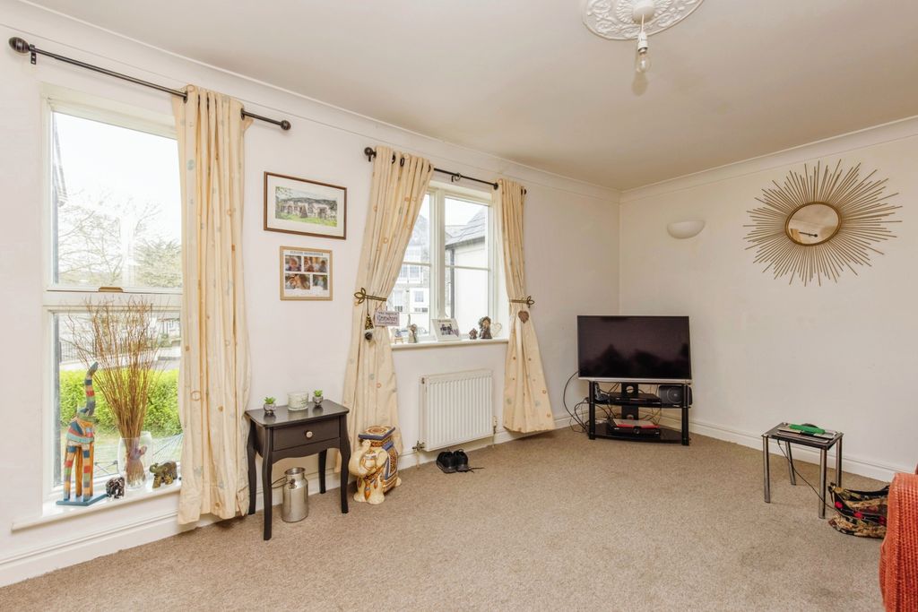 Additional image 2 of 3 bed flat for saleRoyffe Way, Bodmin, Cornwall PL31