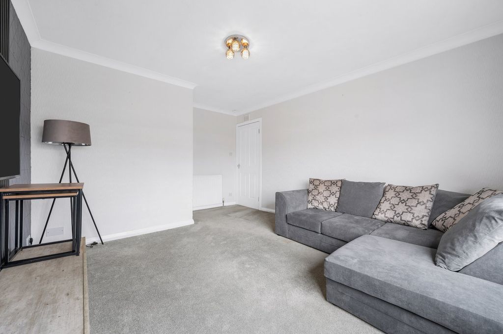 Additional image 3 of 2 bed flat for saleGlenavon Drive, Cairneyhill, Dunfermline KY12