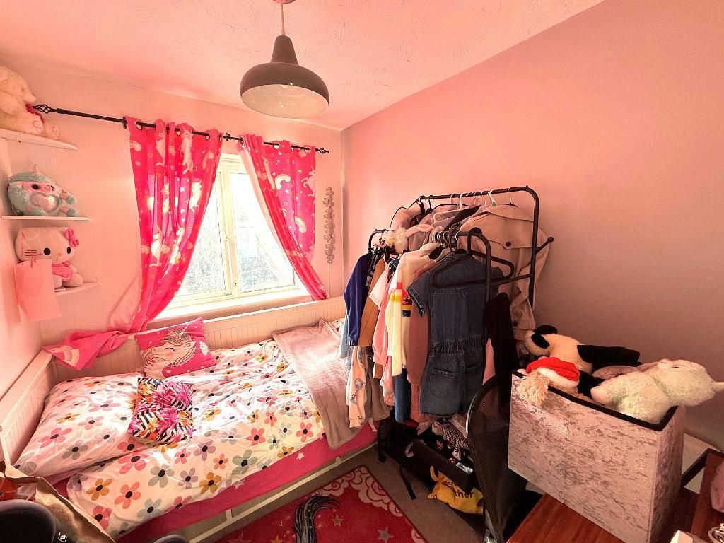 Additional image 6 of 2 bed flat for saleDunraven Avenue, Dallow, Luton, Bedfordshire LU1