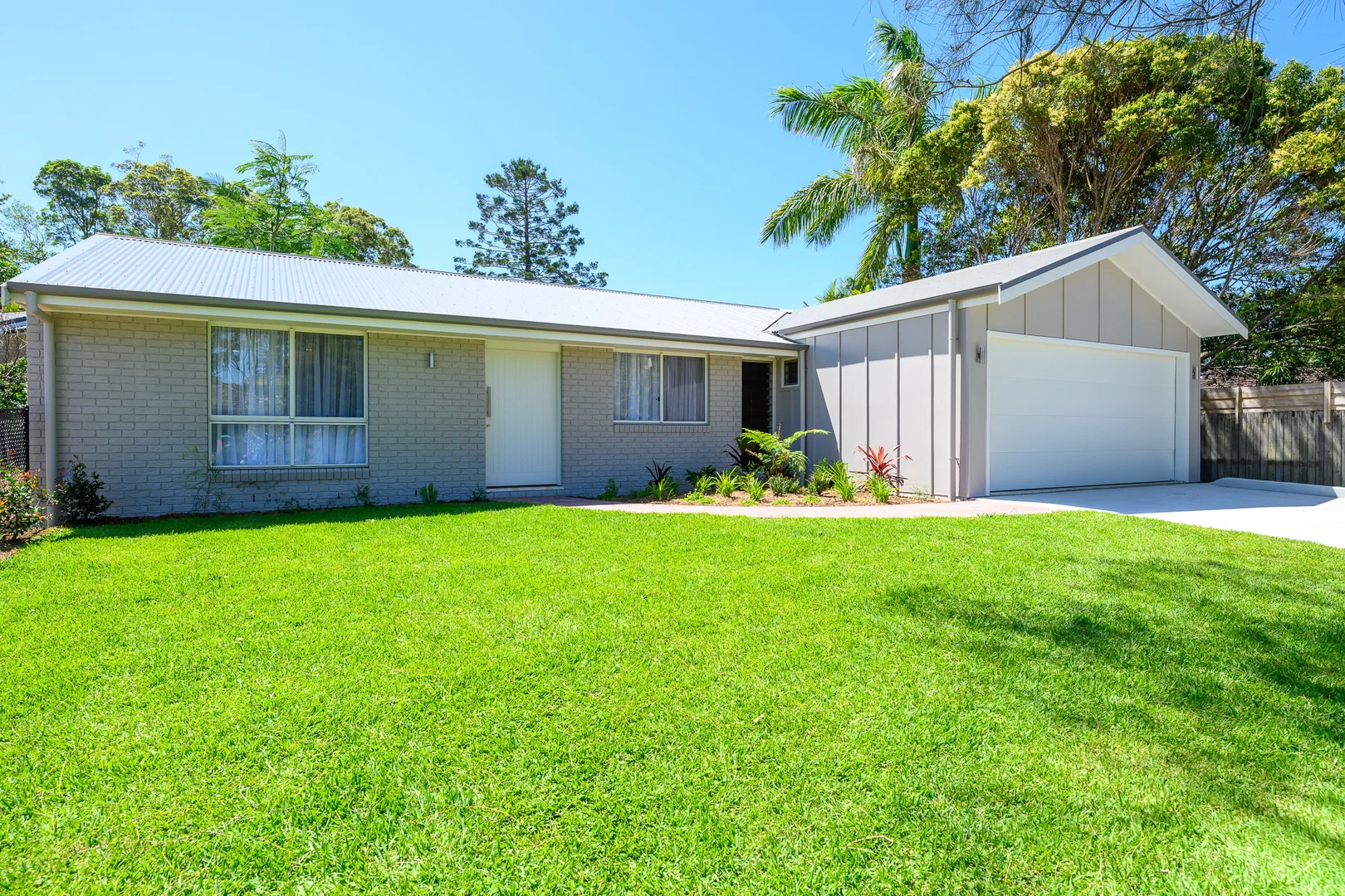 Additional image 19 of 2/51 Balemo Drive, Ocean Shores NSW 2483