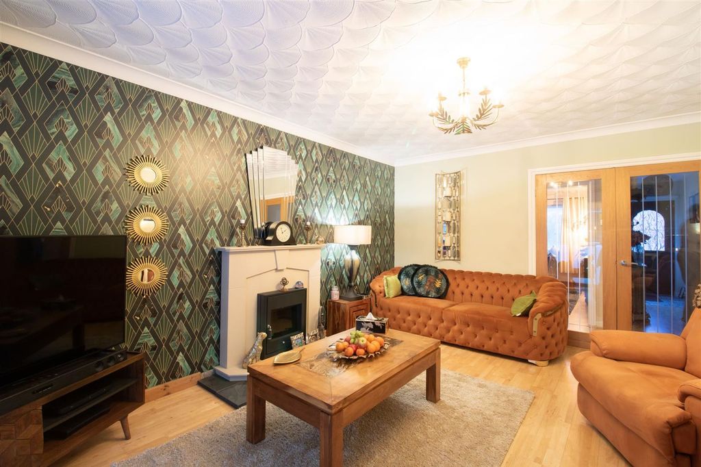 Additional image 2 of 4 bed detached bungalow for saleWoodfieldside, Blackwood NP12