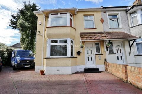 Hind Crescent, Erith DA8