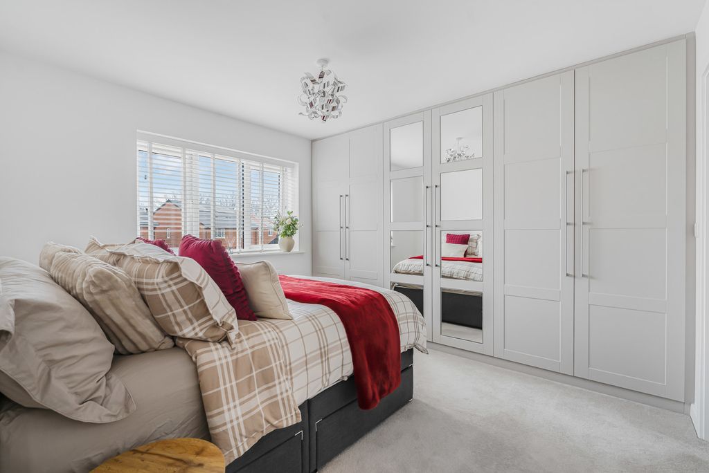 Additional image 5 of 4 bed detached house for saleMiles Road, Bordon, Hampshire GU35