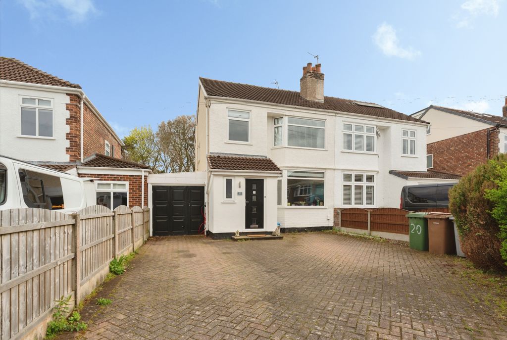 3 bed detached house for saleWoodyear Road, Wirral CH62