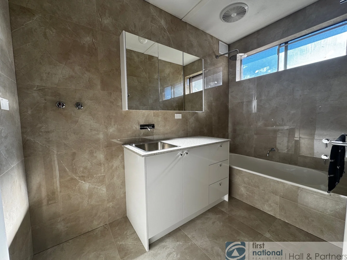 10/1 Stud Road, Dandenong VIC 3175 photo 5