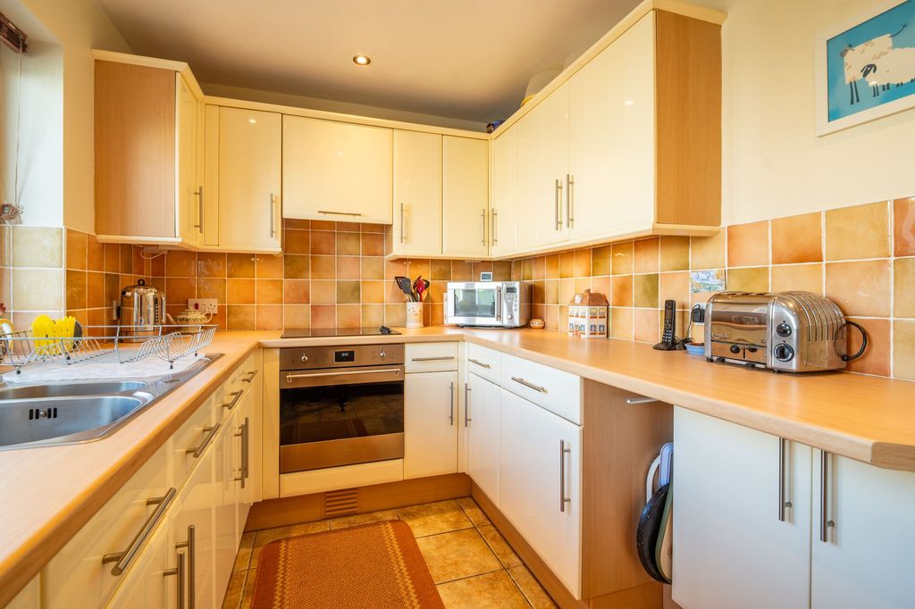 Additional image 8 of 4 bed detached bungalow for saleClos Winifred, Borth SY24