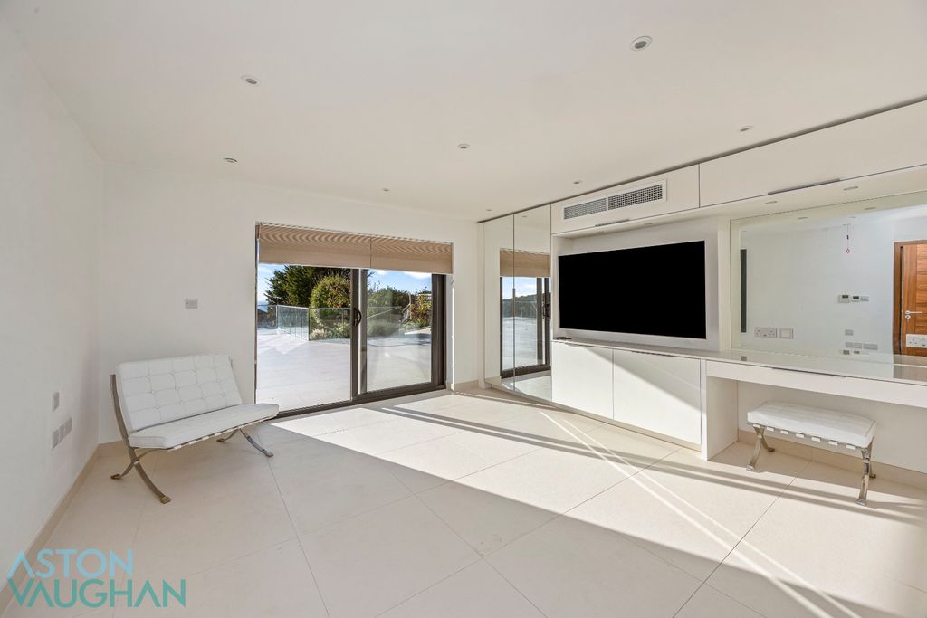 Additional image 12 of 7 bed detached house for saleRoedean Heights BN2