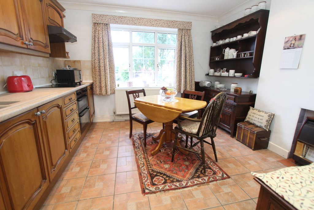 Additional image 5 of 2 bed bungalow for saleAcres Road, Brierley Hill DY5