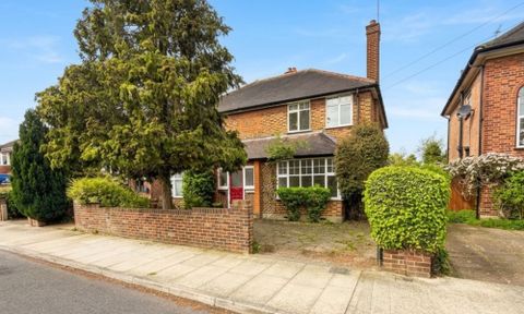 Clayton Way, Uxbridge UB8