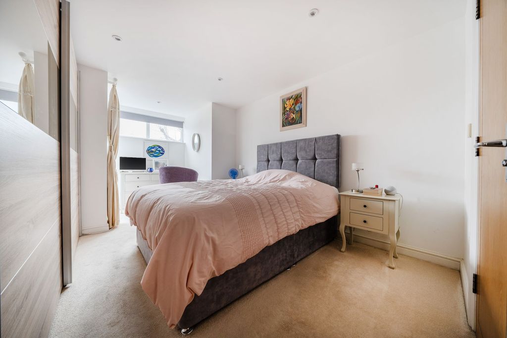 Additional image 9 of 2 bed flat for saleAldwick Avenue, Aldwick, Bognor Regis PO21