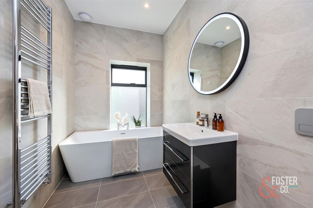Additional image 18 of 5 bed detached house for saleWithdean Road, Brighton BN1