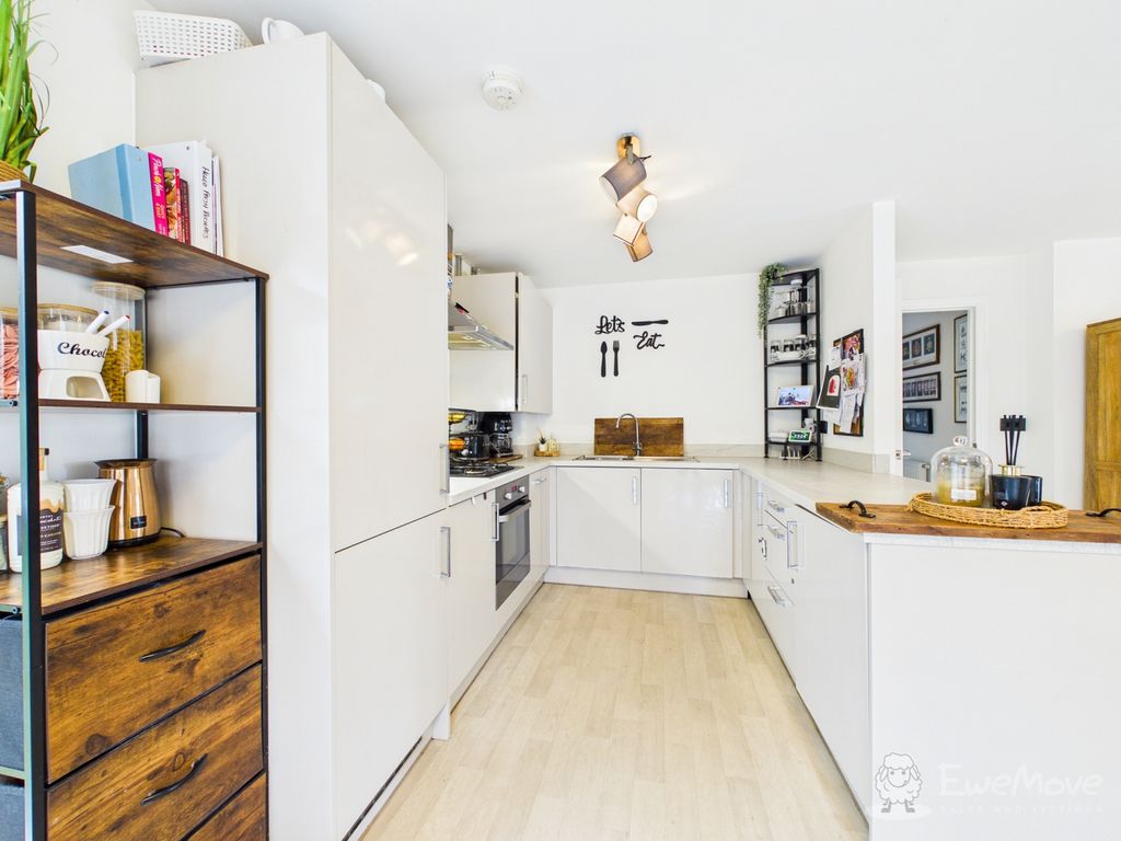 Additional image 7 of 2 bed flat for saleArtillery Drive, Bordon, Hampshire GU35