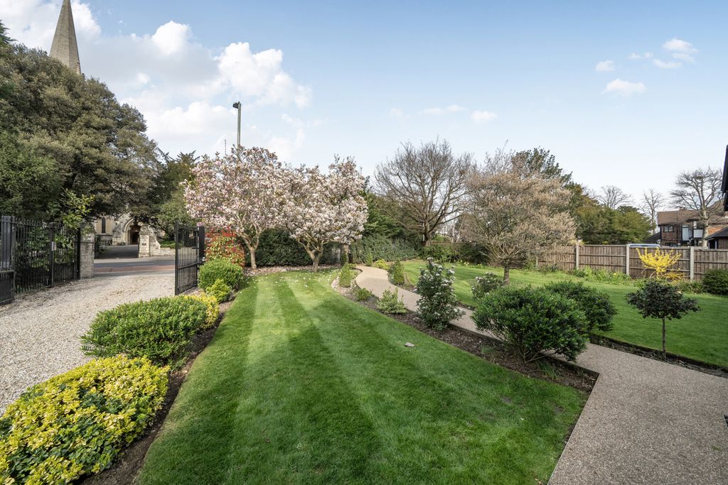 Additional image 32 of 5 bed detached house for saleBickley Park Road, Bromley BR1