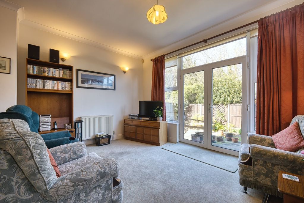 Additional image 6 of 3 bed flat for salePark Road, Broadstairs, Kent CT10