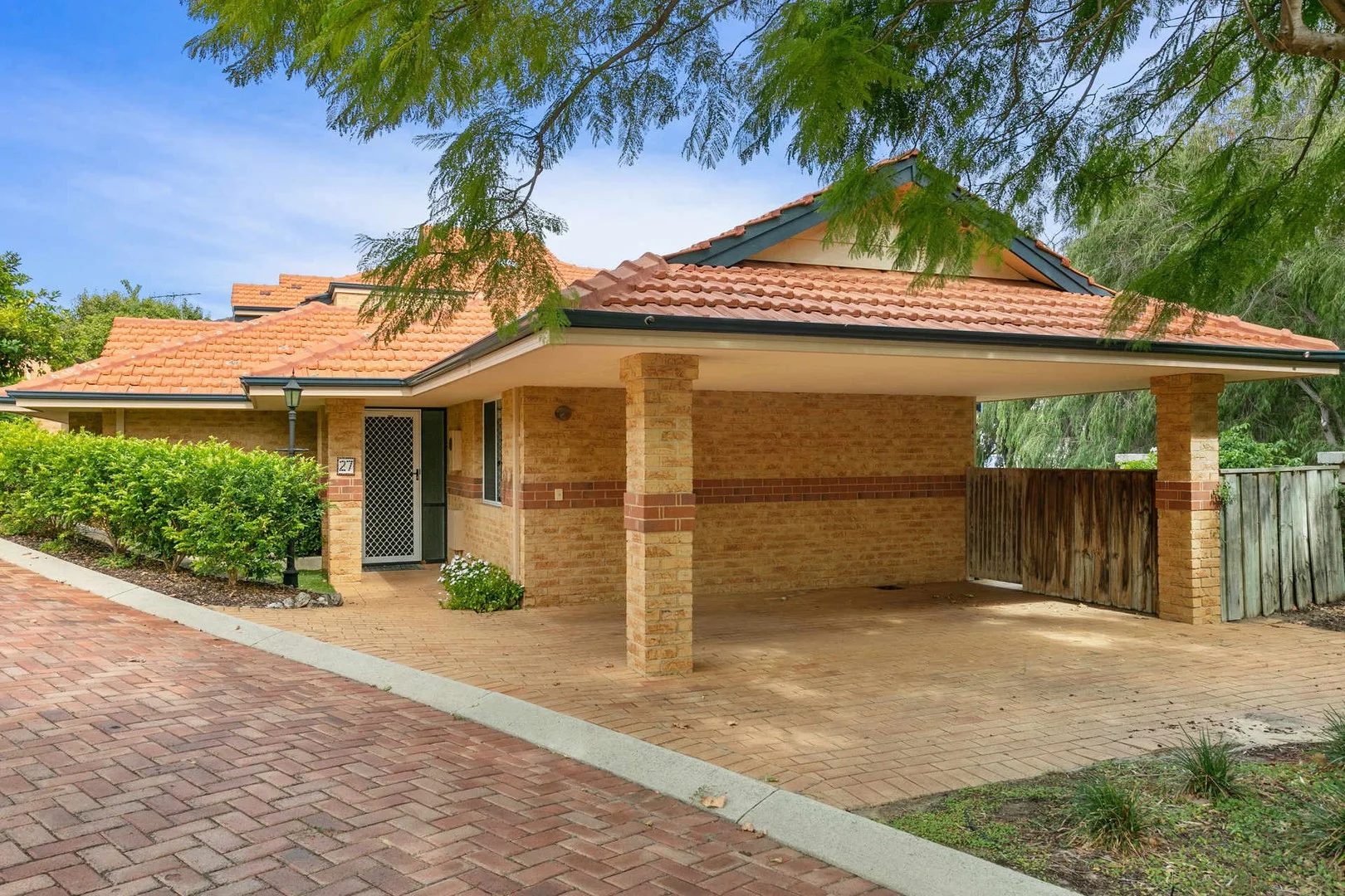 27/18 St Johns Wood Boulevard, Mount Claremont WA 6010