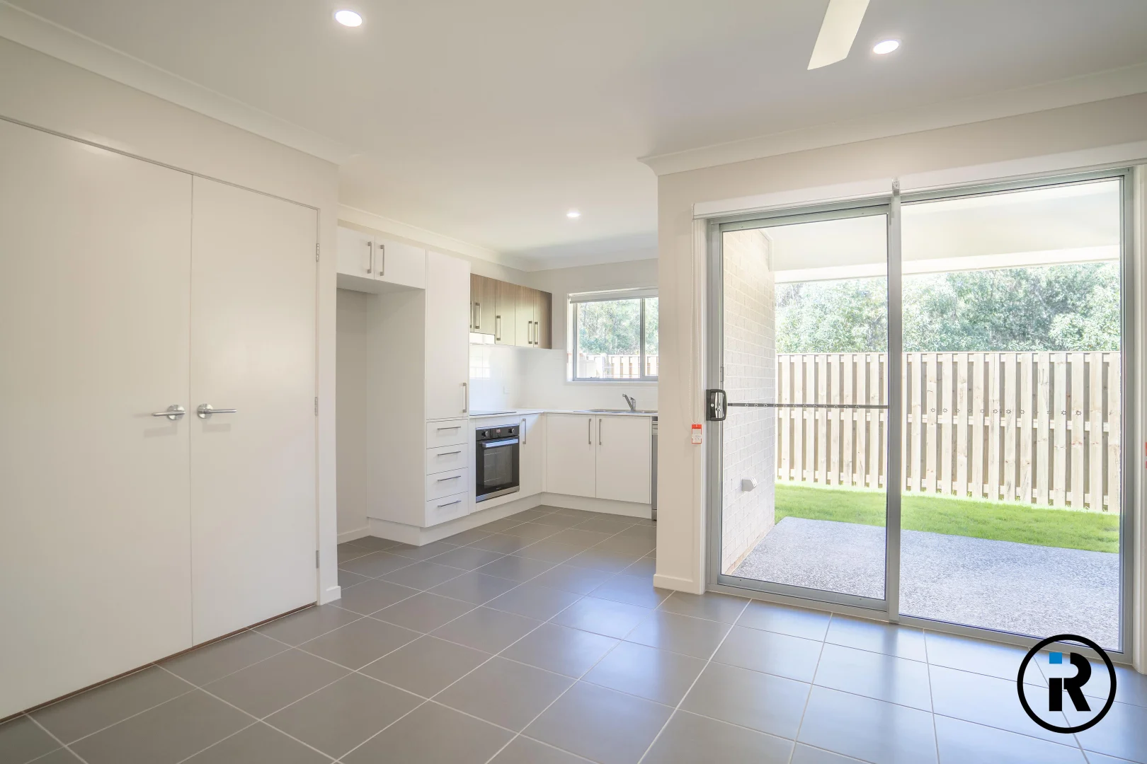 Additional image 2 of 2/3 Creek Place, Park Ridge QLD 4125
