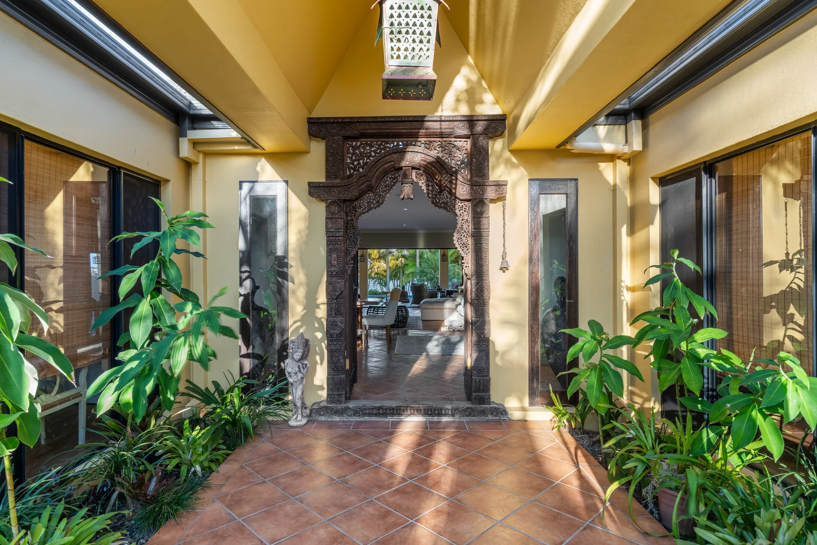 Additional image 4 of 72 Sir Bruce Small Boulevard, Benowa Waters QLD 4217
