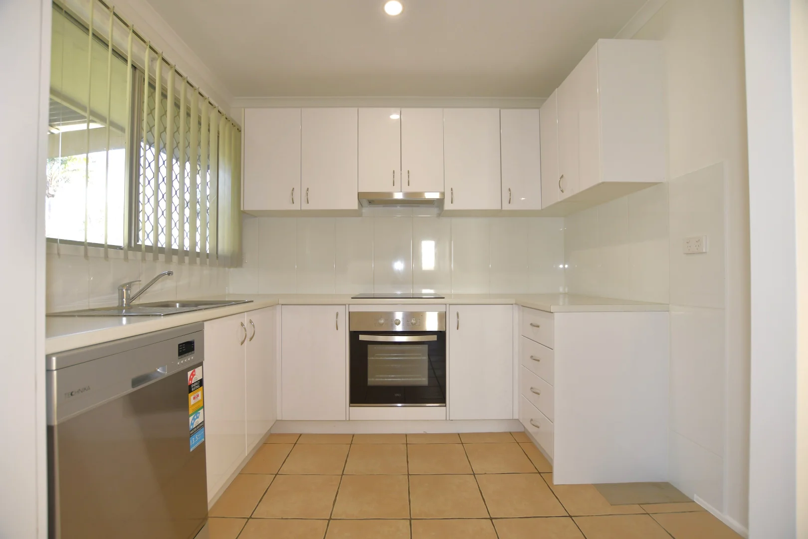 Additional image 5 of 32 Innes Park Road, Innes Park QLD 4670