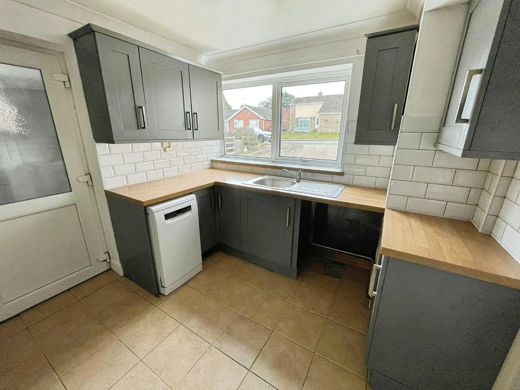Additional image 3 of 2 bed detached bungalow for saleBracken Rise, Brandon IP27