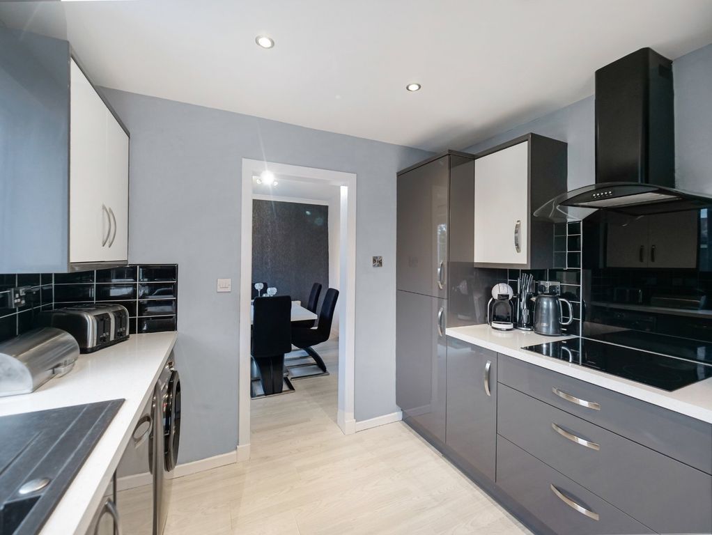 Additional image 7 of 3 bed semi-detached house for saleDunrobin Avenue, Elderslie, Johnstone, Renfrewshire PA5