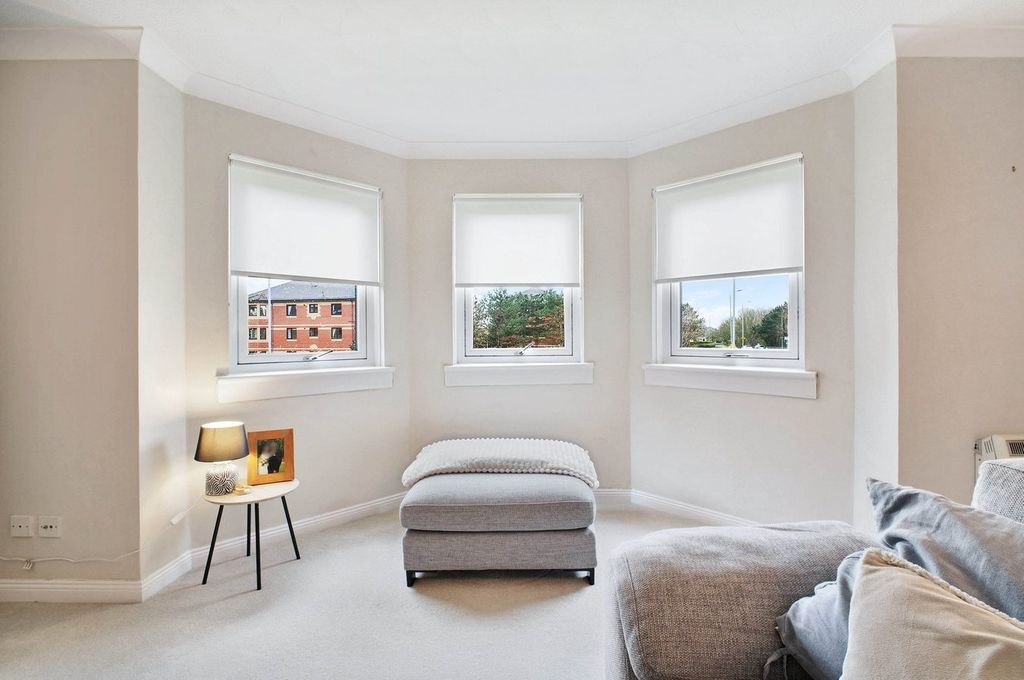 Additional image 7 of 2 bed flat for salePowmill Gardens, Prestwick KA9