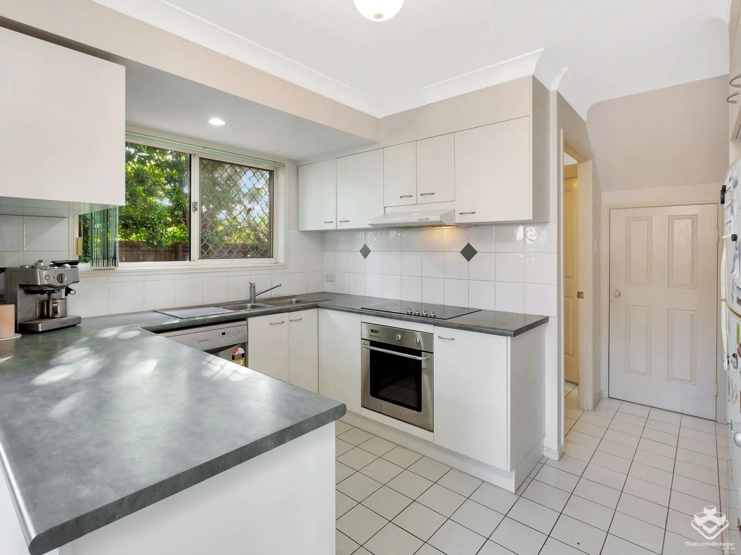 Additional image 4 of ID:21173960/18 Sunny Court, Sunnybank Hills QLD 4109