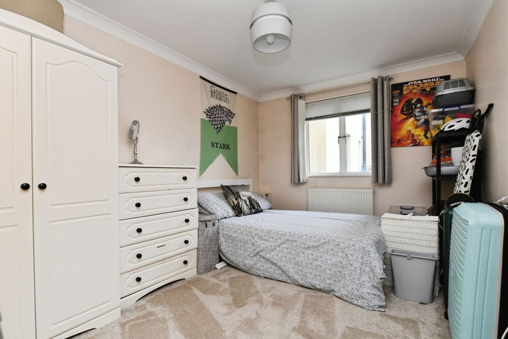 Additional image 5 of 2 bed flat for saleClockhouse Way, Braintree, Essex CM7