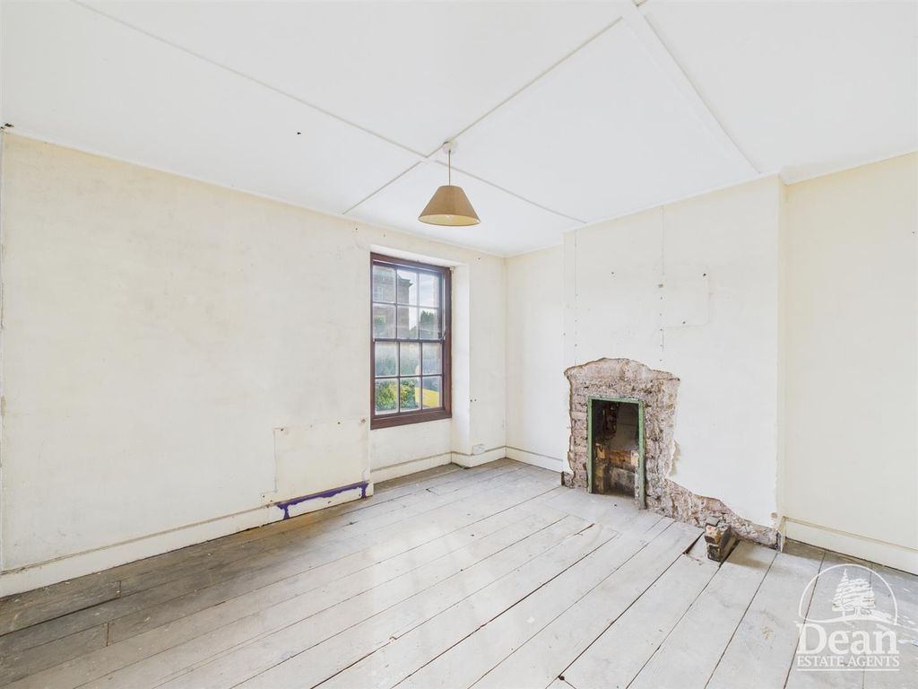 Additional image 8 of 3 bed cottage for saleChurch Square, Blakeney GL15