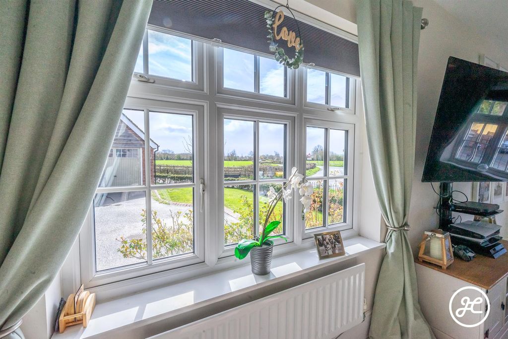 Additional image 5 of 3 bed detached house for saleBath Brick Close, Chilton Trinity, Bridgwater TA5