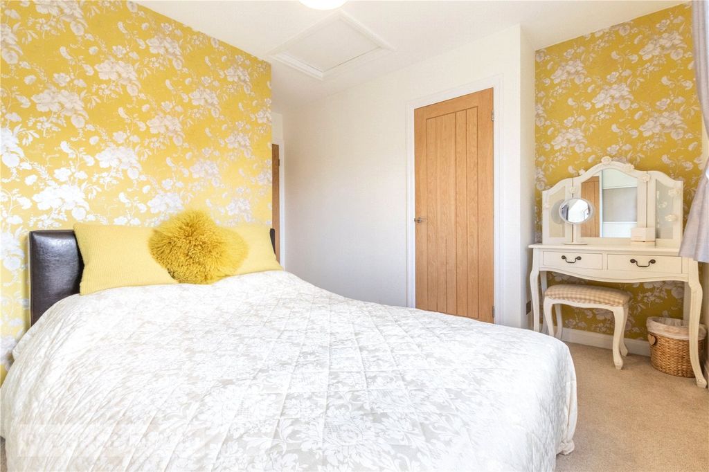 Additional image 18 of 3 bed detached house for saleLower Edge Road, Rastrick, Brighouse, West Yorkshire HD6
