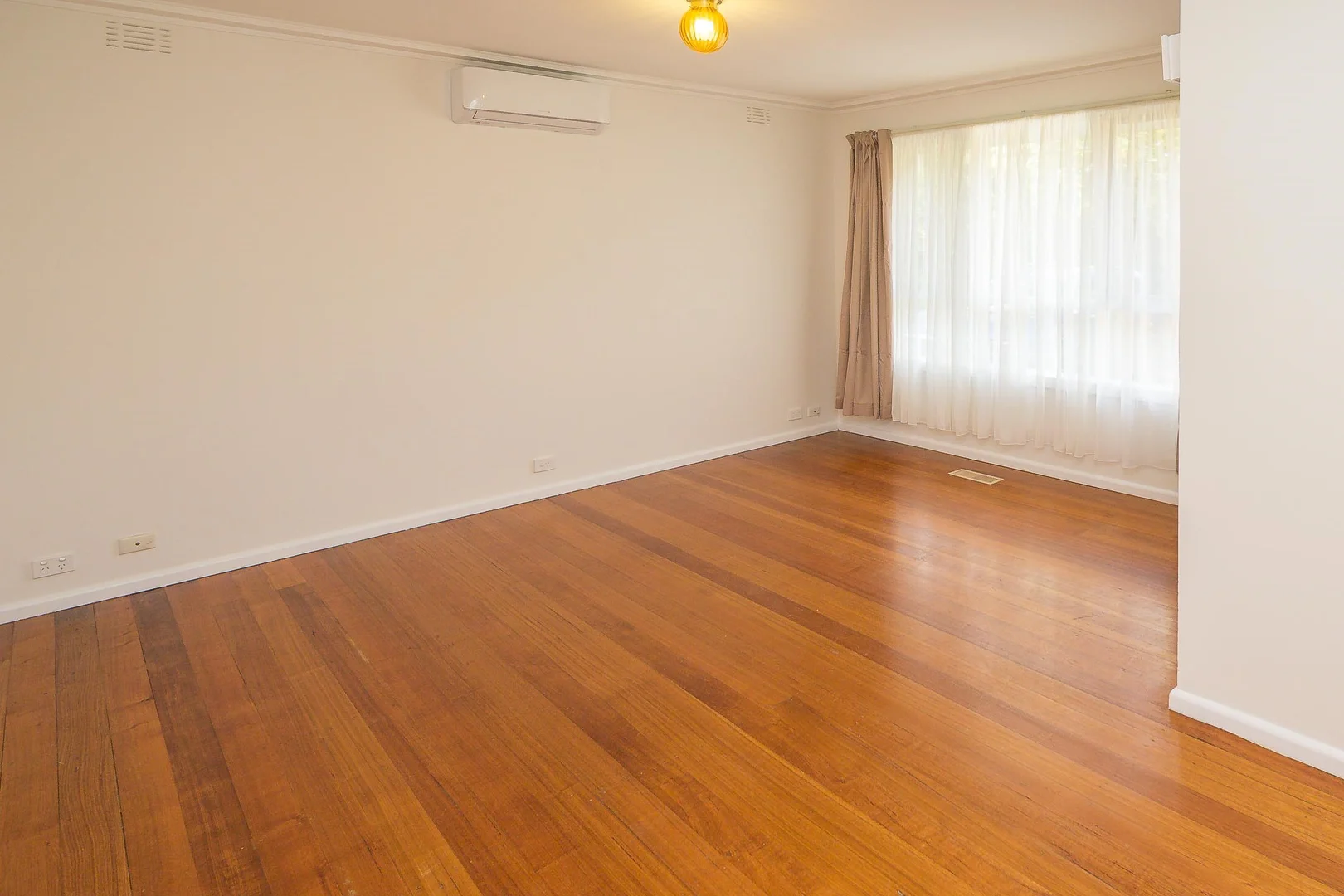 Additional image 3 of 4/99 Croydon Road, Surrey Hills VIC 3127
