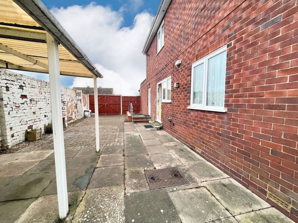Additional image 5 of 5 bed detached house for saleQueen Street, Pensnett, Brierley Hill DY5