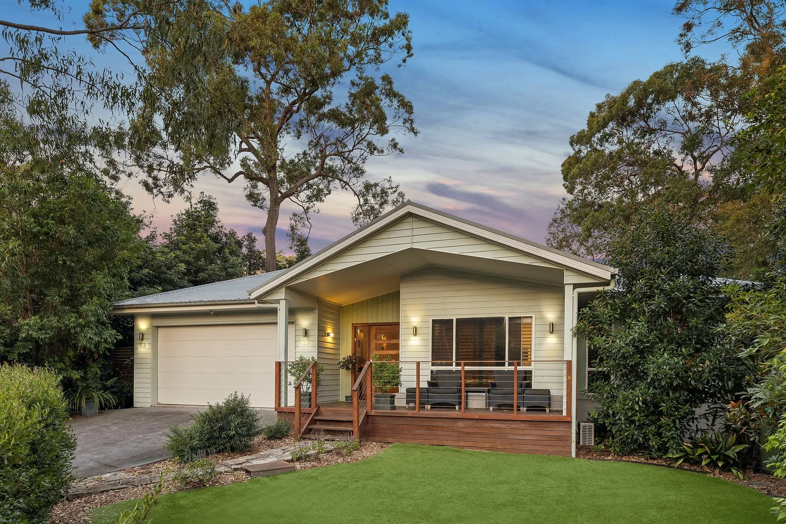 50 Lake Point Way, Murrays Beach NSW 2281