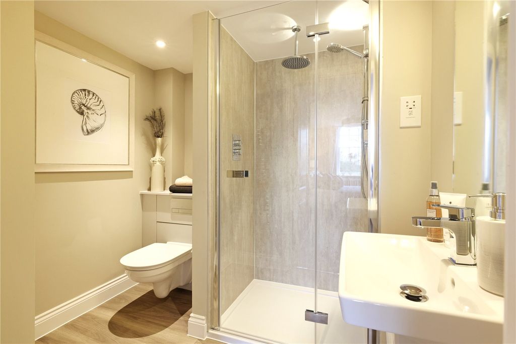 Additional image 11 of 2 bed flat for saleHall Garden, Binfield, Bracknell RG42