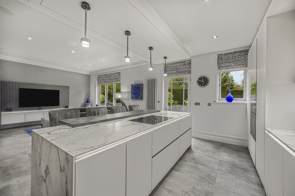 Additional image 8 of 4 bed detached house for saleTheobald Road, Bowdon WA14